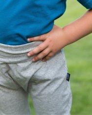 Jožánek Lahke baggy hlače za otroke 128 sivi poudarki