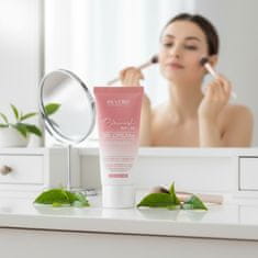 Svetlo obarvana BB krema 03 Peach - s pantenolom, ki vlaži, izenačuje ten kože in zagotavlja naravno prekrivnost 30 ml