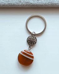 ŽENSKI ELEGANTNI OBESEK ZA KLJUČE Z RJAVIM AGATOM IN KARNEOLOM