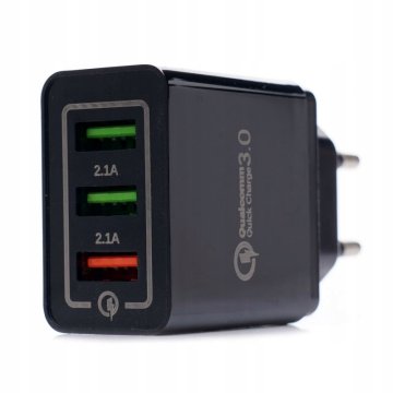Kraft&Dele HITRO POLNJENJE 3.0 3XUSB STENSKI POLNILEC KD1236