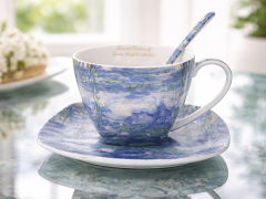 Porcelanasta skodelica Van Gogh z žličko in krožnikom 250 ml kot darilo