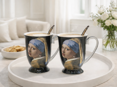 Porcelanasti vrčki 2x Vermeer "Dekle z bisernim uhanom" 300 ml luksuzni
