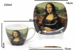Porcelanasta skodelica in krožniki Mona Lisa - darilni set