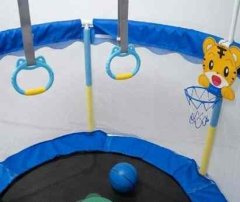 Inlea otroški trampolin JumpPlay 152 cm z zaščitno mrežo in dodatki - modra