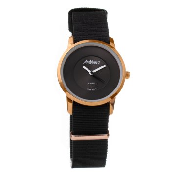 Ura DBH2187NT. Kvarčni mehanizem, črne barve. Unisex.