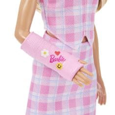 1423 Barbie Fashionista punčka z roza karirasto obleko in igralsko zasedbo