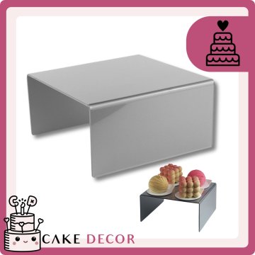 Enodelna platforma srebrne barve 20x20x10 cm