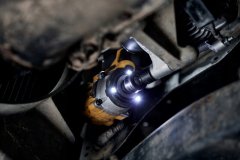 DeWalt DCF922NT Majhen in zmogljiv udarni ključ 1/2" 406/609 Nm ohišje TSTAK 18V XR