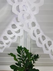 Že izdelana bela voile zavesa 300x150 cm z gipur čipko in nabiralnim trakom