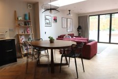 VRTNI STOL Z ODPRTIMI DVOSTRIMI VRTIMI KUHINJAMI, MODERN SPLIT, Loft za kuhinjo in dnevno sobo