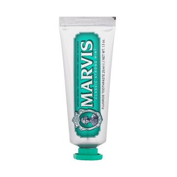 Marvis Classic Strong Mint zobna pasta z močnim okusom mete