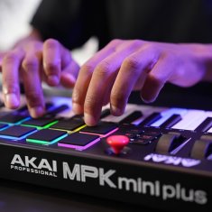 Akai MPK Mini Plus MIDI tipkovnica
