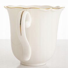Porcelanasta skodelica v škatli 350 ml elegantna bela skodelica