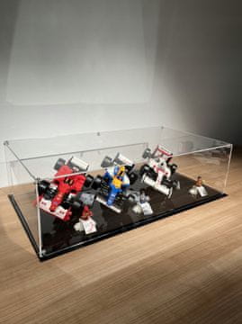 Razstavna vitrina LEGO ICONS F1 - Williams 10353, Ferrari 11375 in McLaren 10330