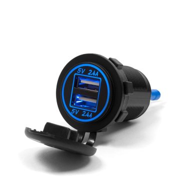 Biketec DVOJNA MOTO VTIČNICA Z OSVETLITVO ZA MONTAŽO NA RAVNO POVRŠINO (OKROŽJE, ZGORNJI KOVČEK) ALI NA KRMILO - POTREBEN JE ADAPTER BTMUS28