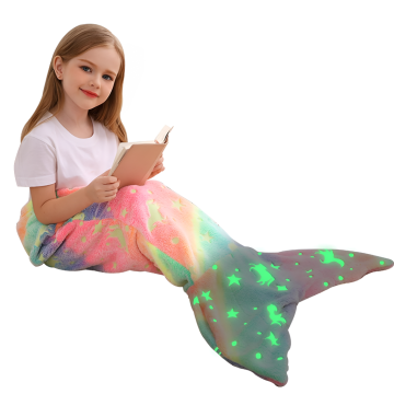 Netscroll 2x Otroška svetleča odeja v obliki repa morske deklice, flanelni flis, 100 × 43 cm, MermaidBlanket