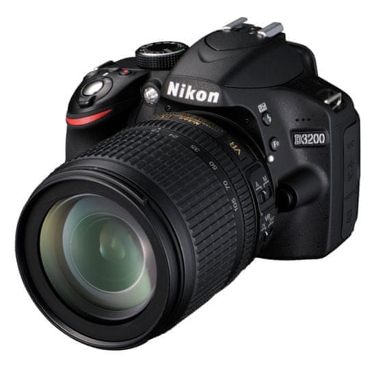Nikon digitalni fotoaparat D3200, črn + 18-105 AF-S DX VR