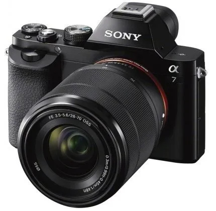 Sony digitalni fotoaparat Alpha A7 ILCE-7KB + SEL-2870