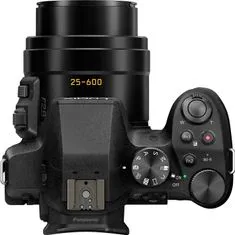 digitalni fotoaparat FZ300
