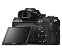 Sony ILCE-7M2B brezzrcalni fotoaparat