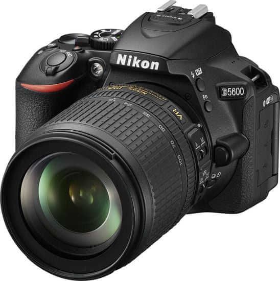 Nikon digitalni fotoaparat D5600 + 18-105 AF-S VR