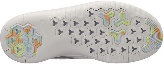 Nike free tr 8 rise top