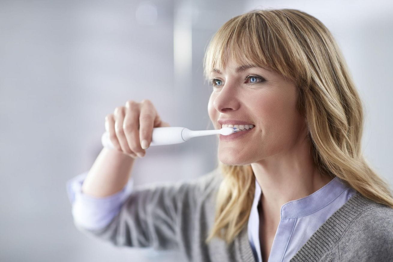 ProtectiveClean Gum Health HX6859/29 električna zobna ščetka