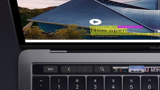 Prenosni računalnik MacBook Pro 13 512GB Silver SLO KB