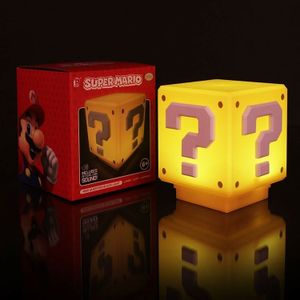 Paladone svetilka Super Mario Question Block