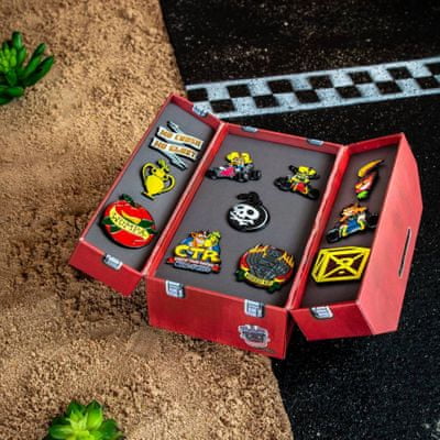 Crash Team Racing Nitro-Fueled set značk