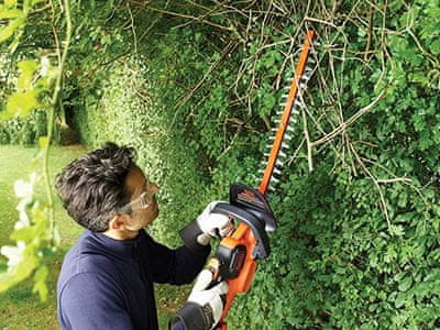 Black+Decker akumulatorske škarje za živo mejo 