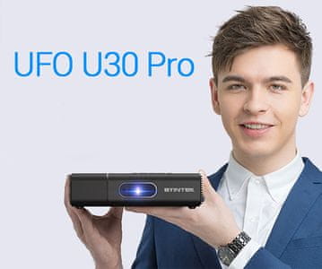 Priročna velikost pametnega projektorja z izjemno jasno sliko