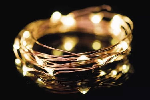 Bakrena nano LED veriga