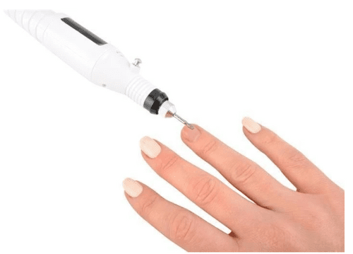 Uživajte v čudovitih nohtih