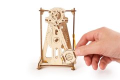 UGEARS 3D lesena mehanska sestavljanka STEM poučevanje nihala