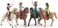 Schleich 42539 lutka rdečelaska Hannah z gibljivimi sklepi, jahanje