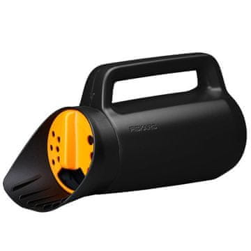 Fiskars Solid trosilec gnojil, peska, soli (1057076)
