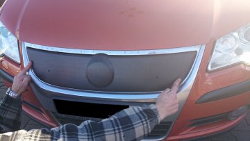 Zima pokrov maske hladilniki VW Touran 2006 - 2010