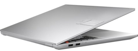 Bliskovito hiter SSD in večopravilnost