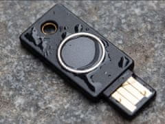 Yubico YubiKey Bio FIDO Edition varnostni ključ, USB-A