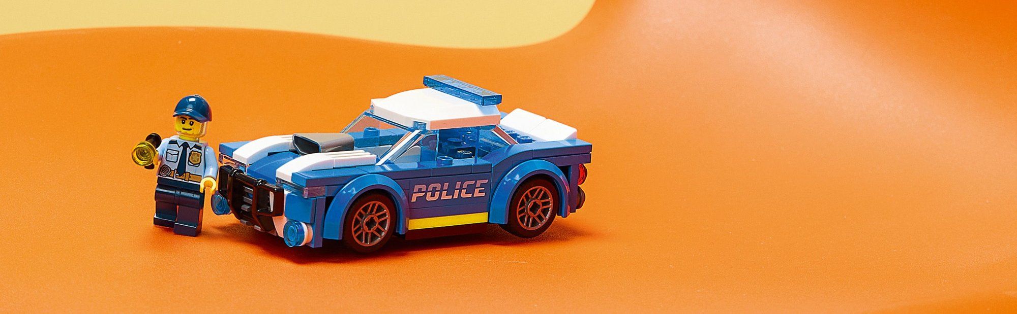  City 60312 Policijski avto