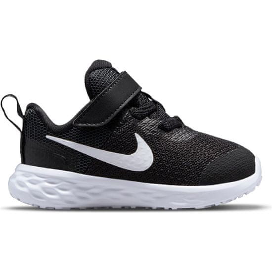 Nike Čevlji obutev za tek črna Revolution 6 NN