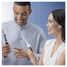 Oral-B iO Series 8 Duo komplet električnih zobnih ščetk, črna/bela