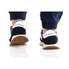 New Balance Čevlji črna 42.5 EU 237