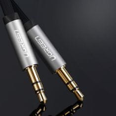 Ugreen Ploščat kabel avdio kabel AUX 3,5 mm mini jack 5 m srebrni