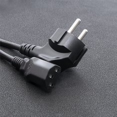 Qoltec IEC C13/SCHUKO napajalni kabel | 3x0,75 mm² | 1,5 m