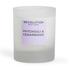 Makeup Revolution Dišeča sveča Patchouli & Cedarwood (Scented Candle) 170 g