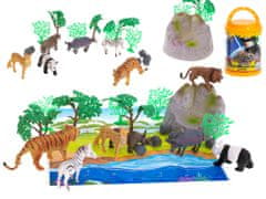 Ikonka Figurice divjih safari živali 7 kosov + podloga in pribor
