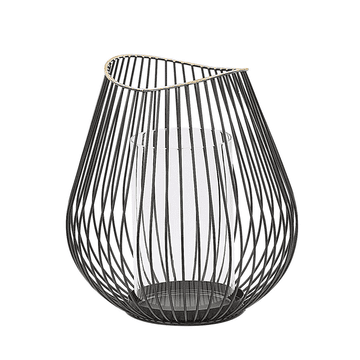 Beliani Dekorativna kovinska svetilka črna THURSTON