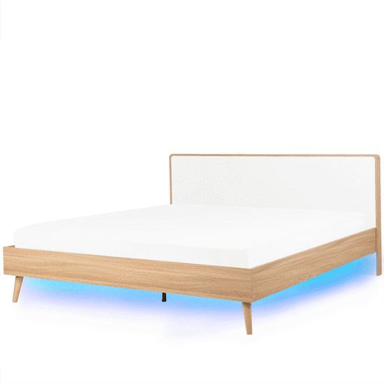 Beliani Lesena postelja LED svetlo rjava 180 x 200 cm SERRIS